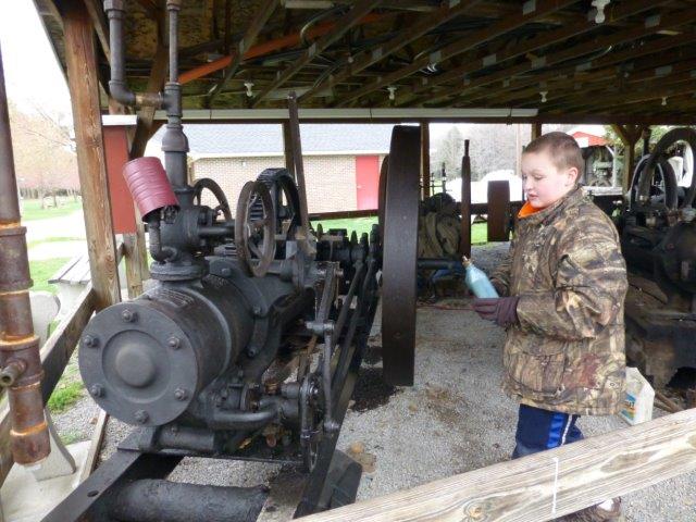 Dylan Oiling Steam Engine