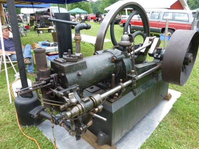 Crossley oil engine